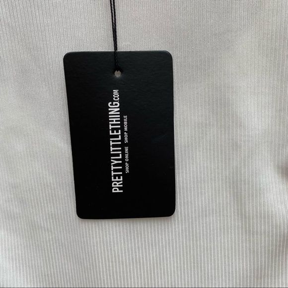 Pretty little thing White Puff Sleeve Loose Fit Romper NWT size 0 - Picture 10 of 11